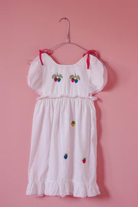 Lasten kirjailtu puuvillavintagemekko 110-120 cm