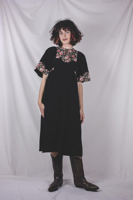 Lollipop kotimainen 70-luvun vintagesamettimekko