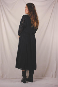 Adela 80-luvun vintagemekko