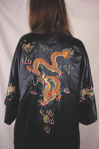 Phoenix Embroidery silkkinen lohikäärmetakki