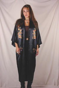 Phoenix Embroidery silkkinen lohikäärmetakki