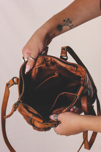 Mila vintagenahkalaukku