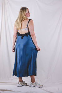 Keala silkkinen vintage slip dress