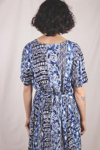 Nina 90-luvun vintagemekko