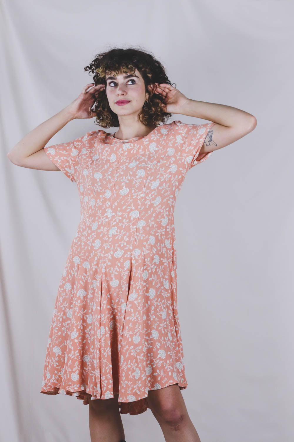 Nessa 80/90-luvun vintagemekko