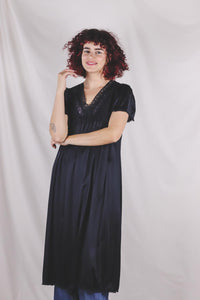 Medya vintage night gown
