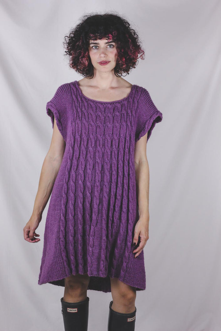 Aava käsintehty vintagevillaneulemekko