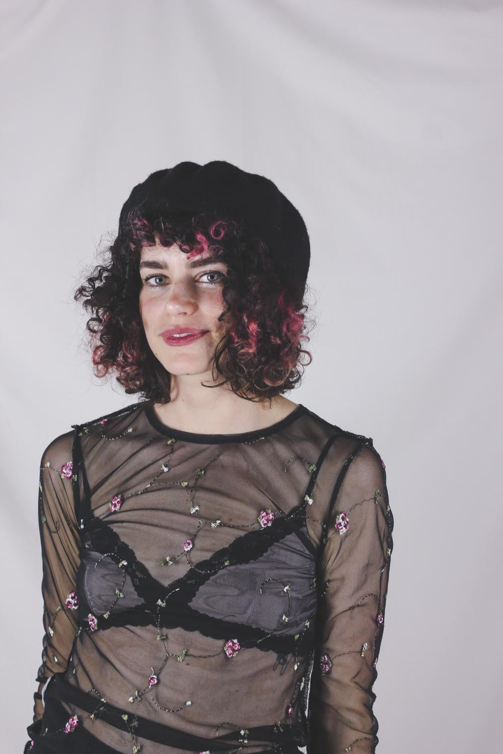 Belisa musta vintagevillabaskeri