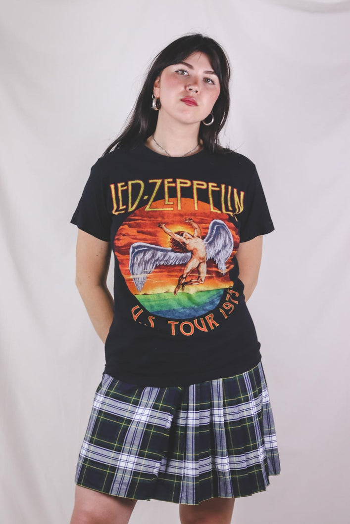 Led Zeppelin 2hand t-paita