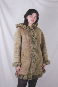Liona vintagelampaankarvatakki