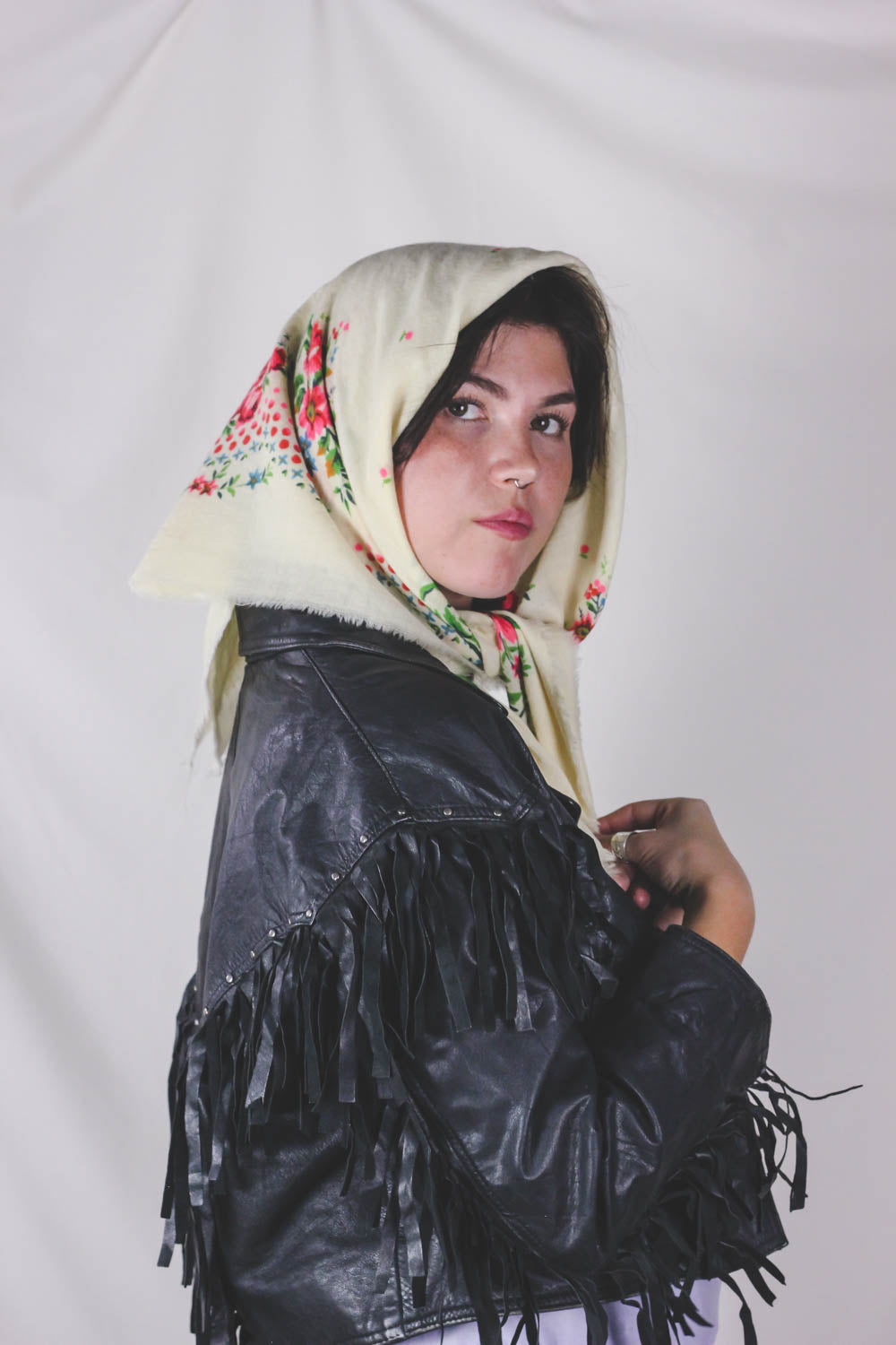 Vilma ruusukuvioitu vintagevillahuivi