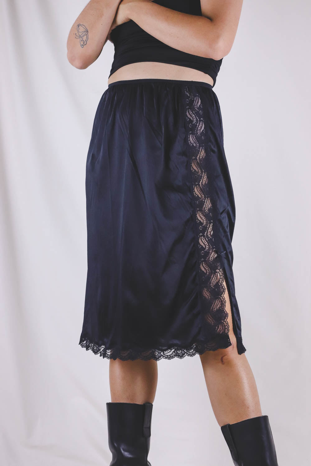 Nabila vintagehame