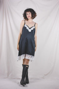 Ava 90-luvun slip dress