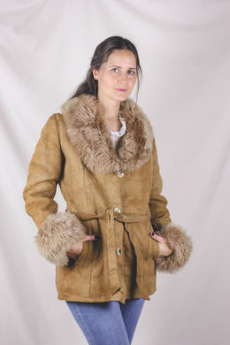 Vieda vintagelampaankarvatakki