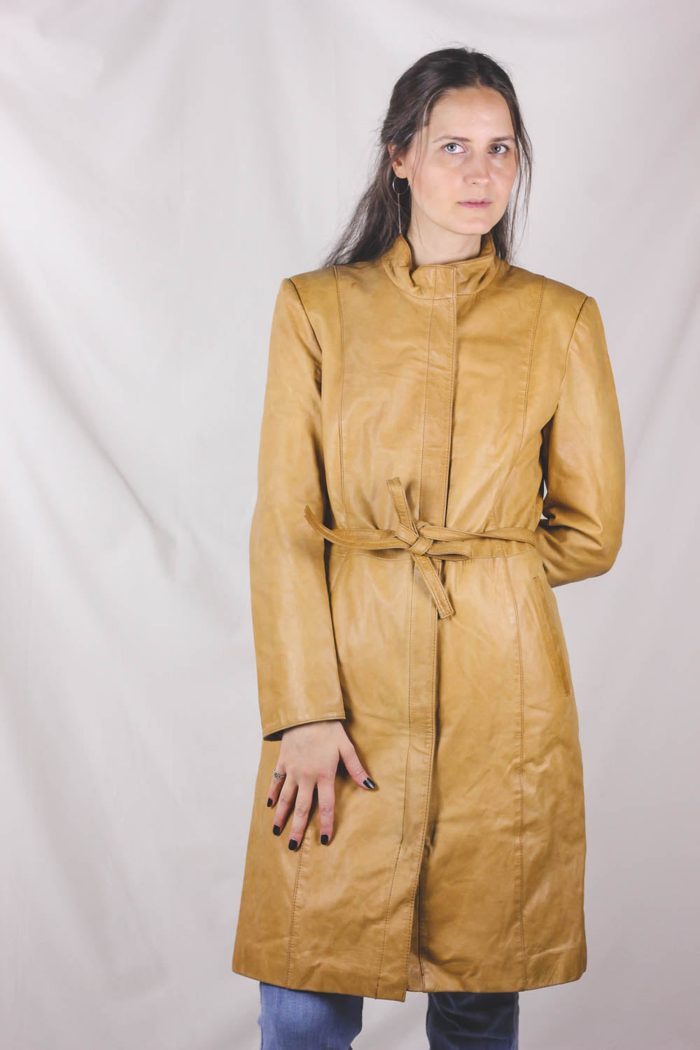 Alisa 70-luvun vintagenahkatakki