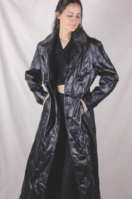 Olida pitkä vintagenahkatakki keinokarvakauluksella