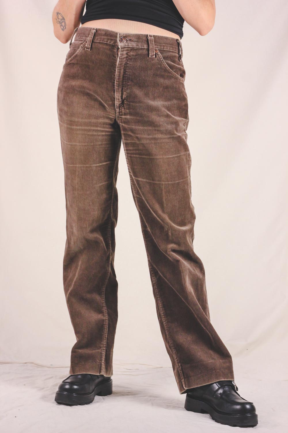 Leviksen 80-luvun vintagesamettihousut