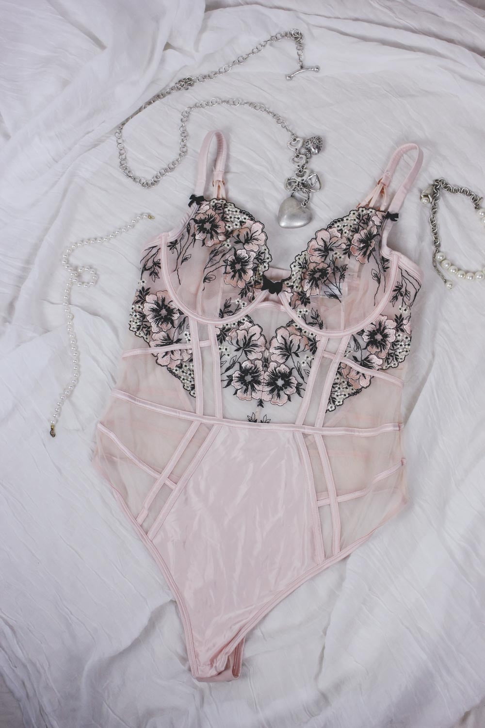 Abila vintagebody 80D